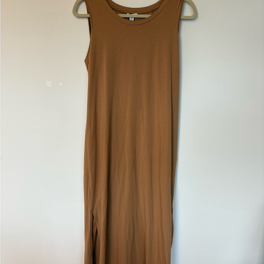 Cuyana Tan Maxi Dress - Picture 5 of 7